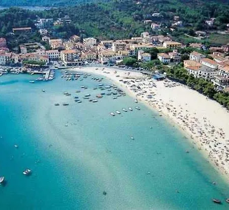 شقة Mansarda A Due Passi Dal Mare مارينا دي كامبو